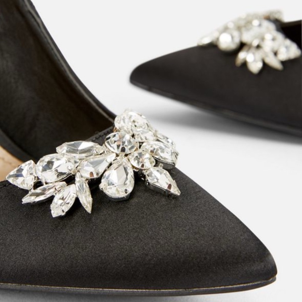 Embellished JustFab Pumps - Picture 4 of 9